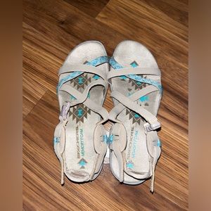 Sketchers memory foam strap sandals, size 8